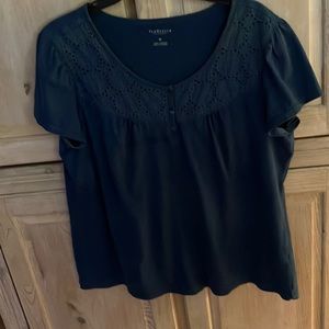 Van Heusen Navy blue Top.